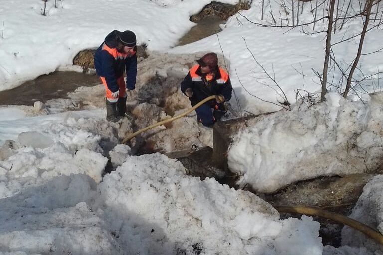 Ежедневное обследование областных автодорог и мостов организуют в паводковый период