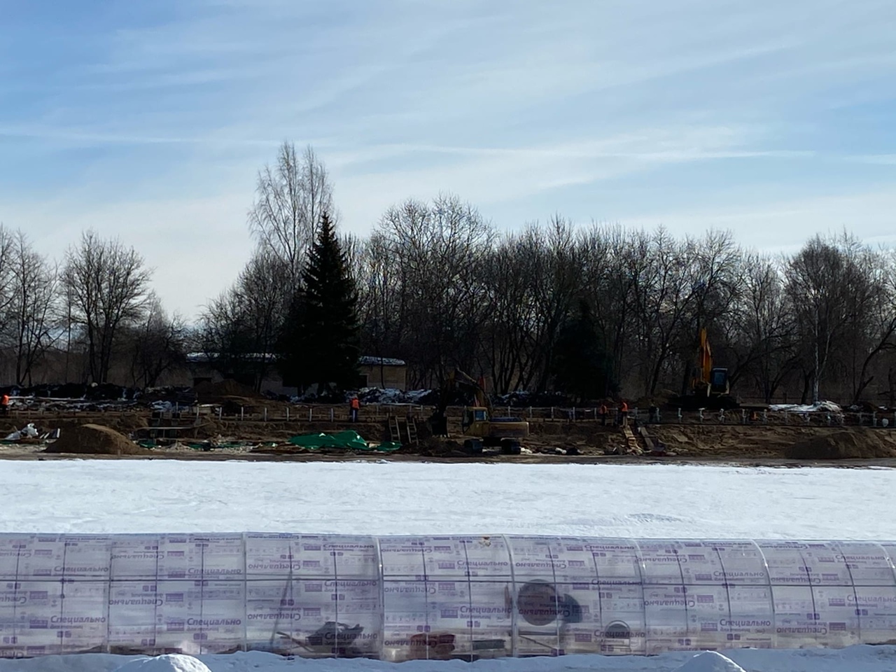 Реконструкцию восточной части стадиона «Сатурн» в Рыбинске завершат в этом году