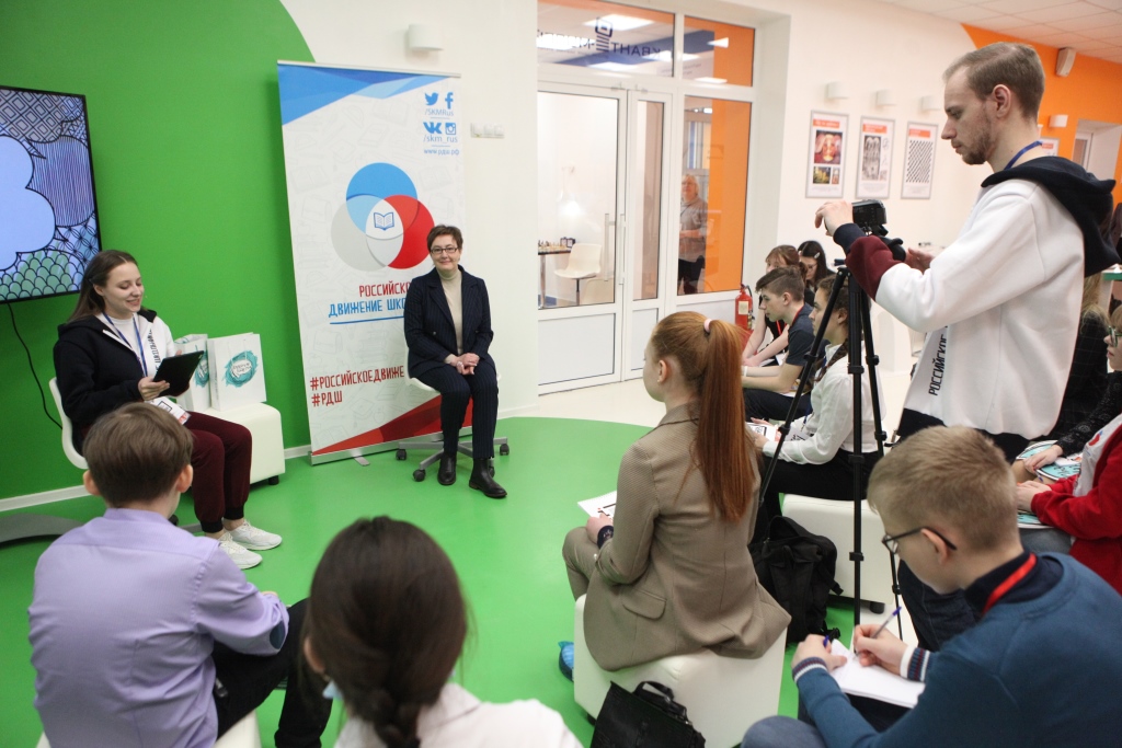 Директор департамента образования Ярославской области Ирина Лобода ответила на вопросы юных журналистов