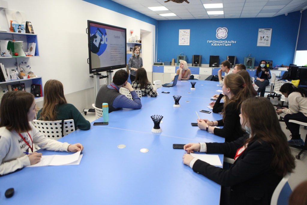 Директор департамента образования Ярославской области Ирина Лобода ответила на вопросы юных журналистов