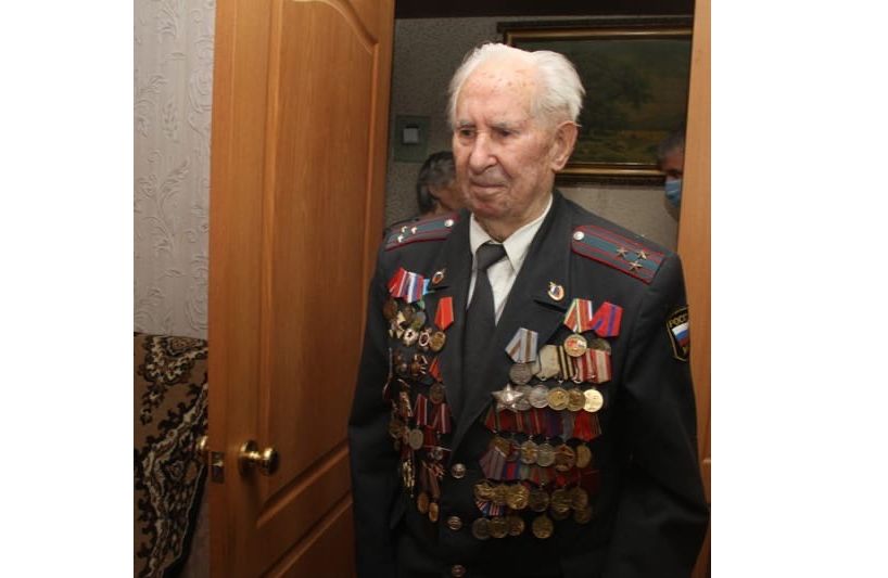 Дмитрий Миронов: к 76-летию Великой Победы ветеранам дарят важные и нужные в быту подарки