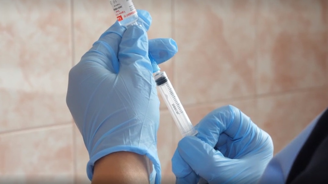 Высокий темп выездной противоковидной вакцинации сохраняется в регионе