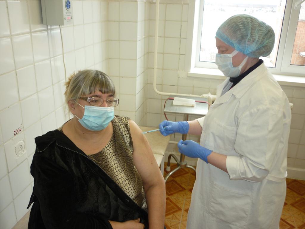 Лариса Ушакова: службы соцзащиты помогут вакцинировать жителей отдаленных сел и маломобильных граждан