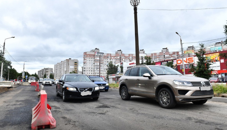 В Ярославле на проспекте Машиностроителей открыли сквозной проезд для транспорта