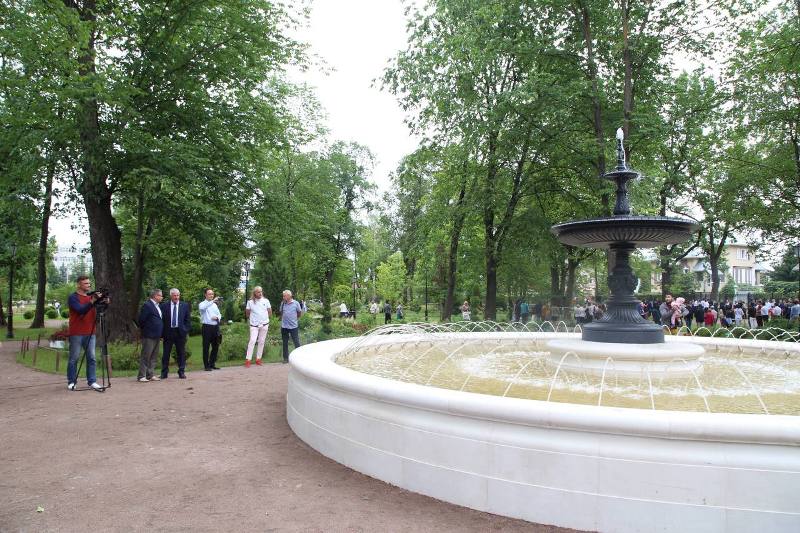 В Рыбинске вновь заработал фонтан со столетней историей