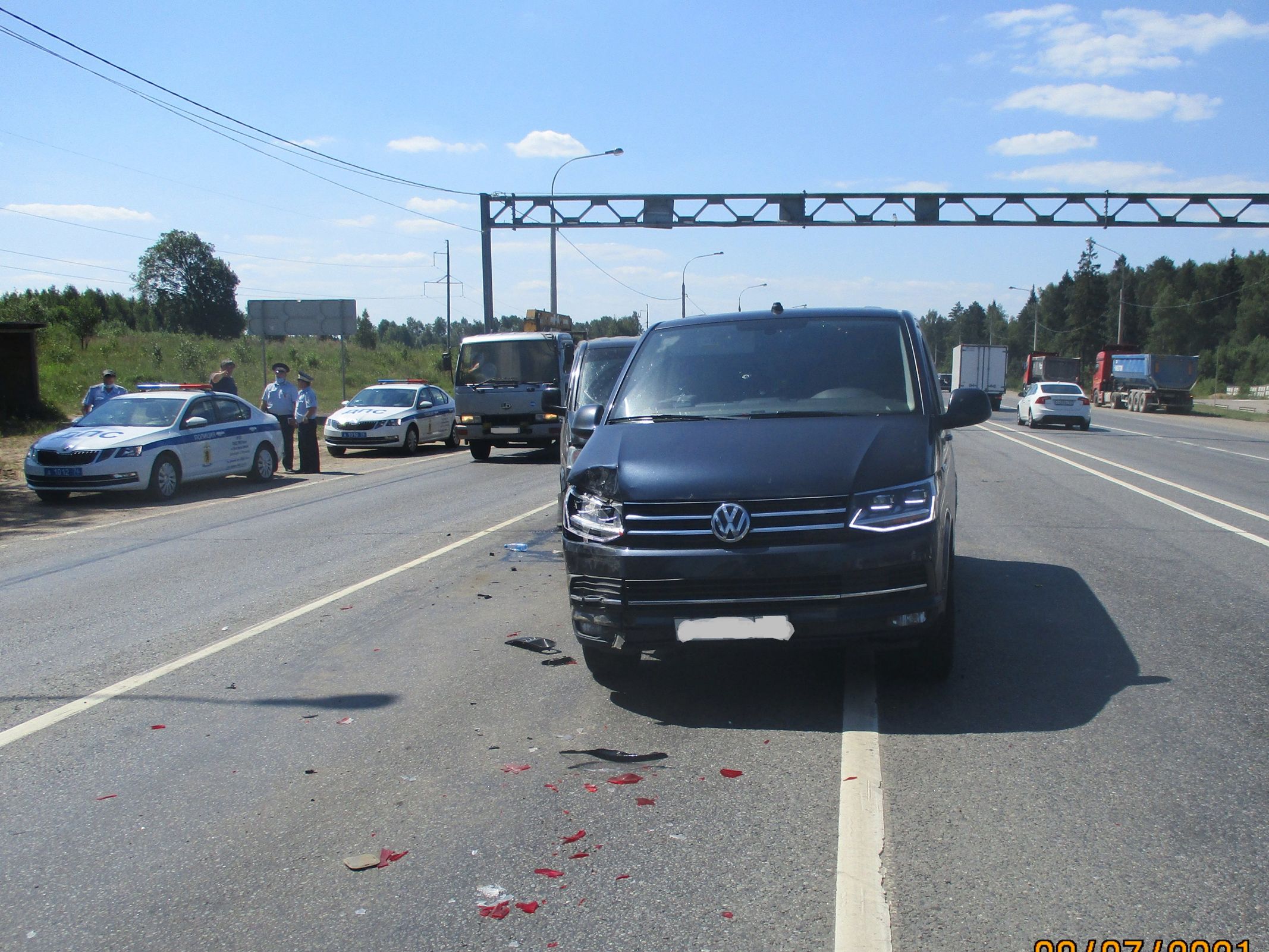 В Ярославской области в ДТП с микроавтобусом пострадали пять человек, среди них шестилетний мальчик