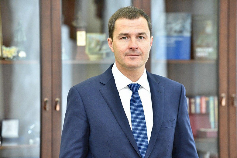 Мэр Ярославля ответил на сарказм известного писателя Сергея Минаева в его адрес