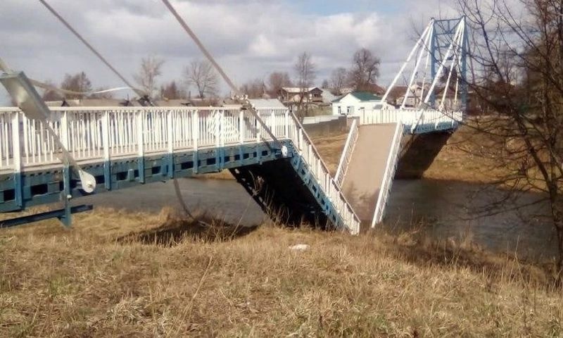 В Ярославской области восстановят обрушившийся мост через реку Устье