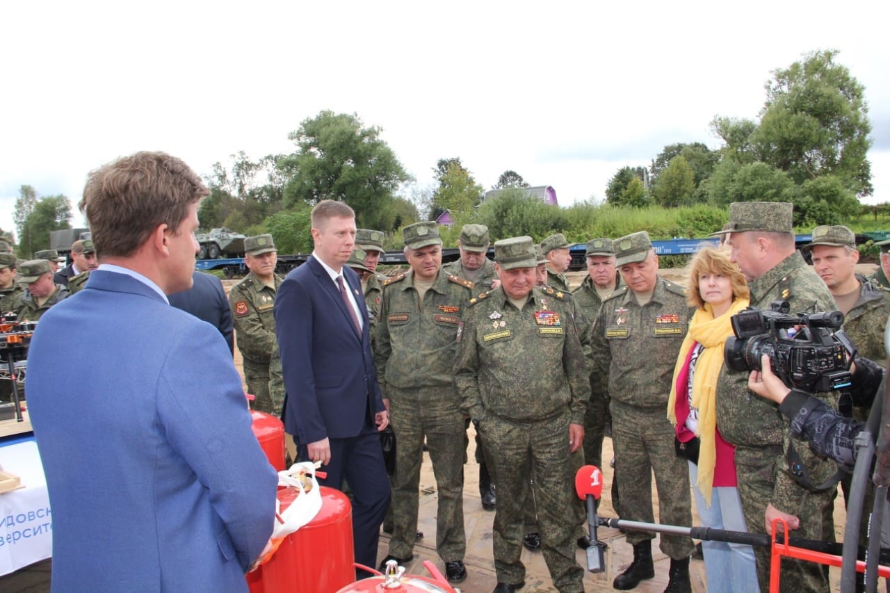 Ярославские экспортно ориентированные предприятия представили продукцию на военных учениях