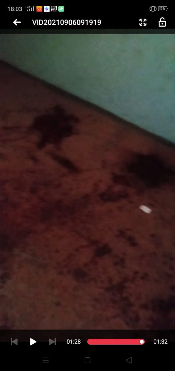 Жителей дома в Ярославле напугал окровавленный подъезд