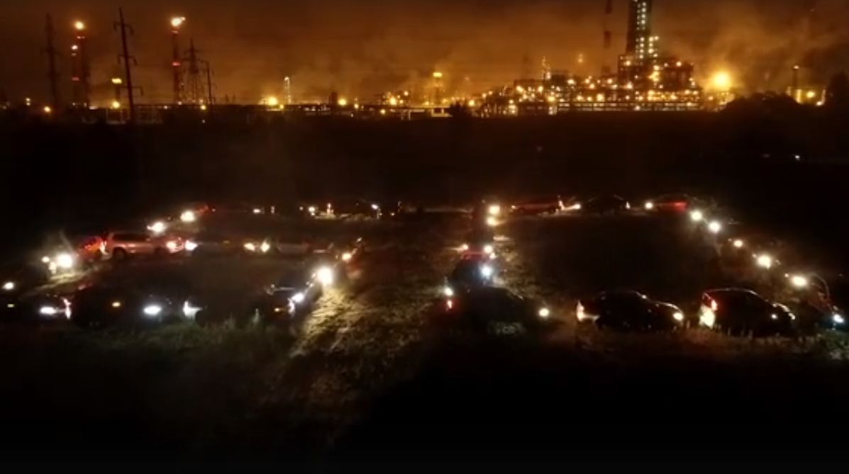 В Ярославле прошел необычный автофлешмоб