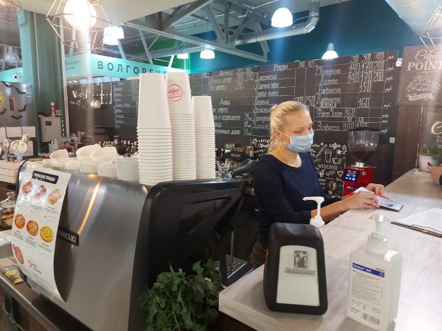 ​Провели сотни рейдов: соблюдение масочного режима проверили в заведениях общепита Ярославской области