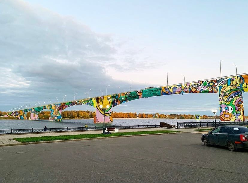 Художница из Швейцарии предложила разрисовать Октябрьский мост в Ярославле