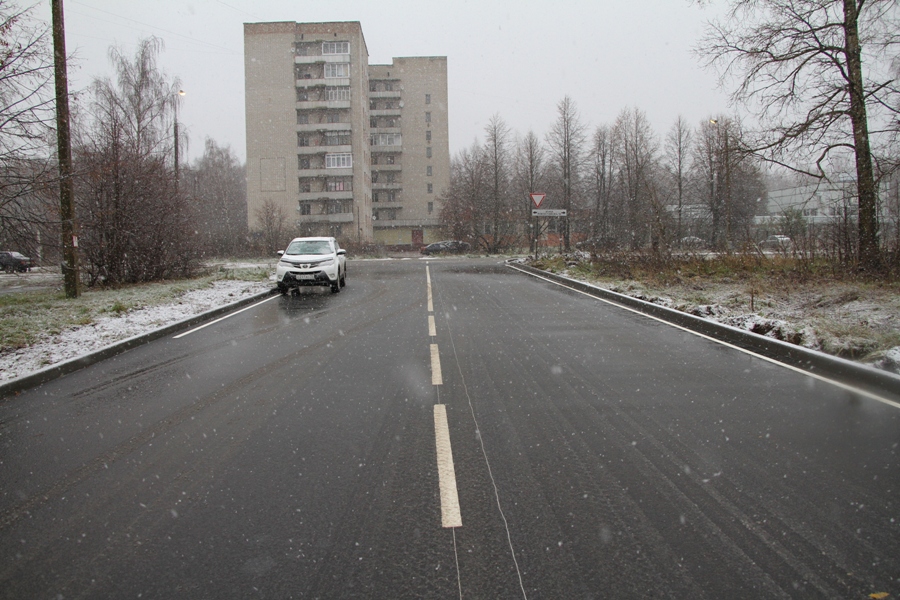 В Рыбинске досрочно отремонтировали дороги на улице Фестивальной и участок к лагерю «Полянка»