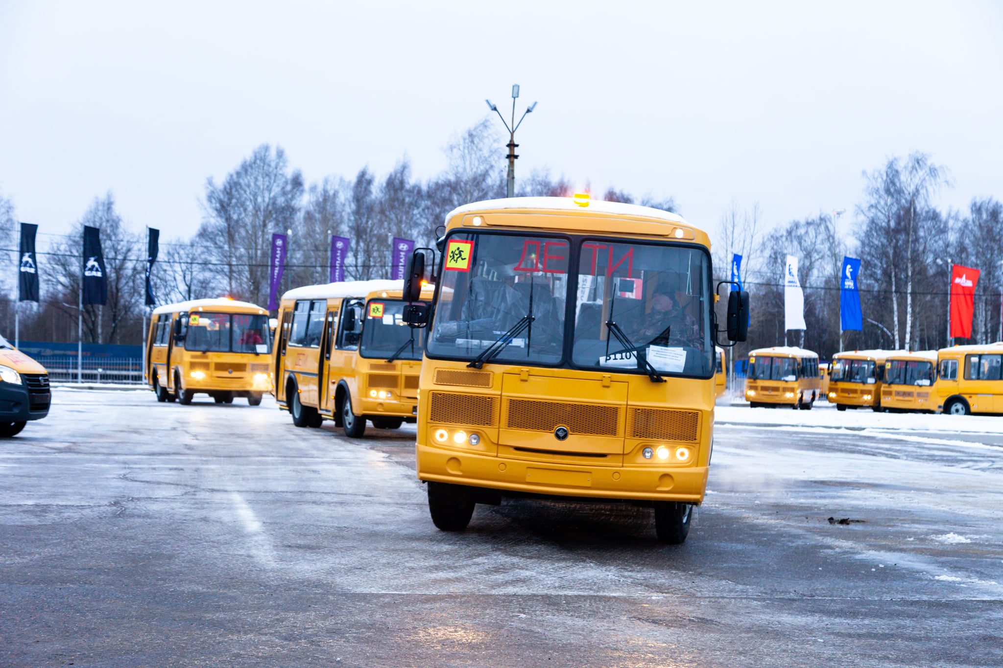 53 новых автобуса отправились в школы Ярославской области- Яррег - новости  Ярославской области