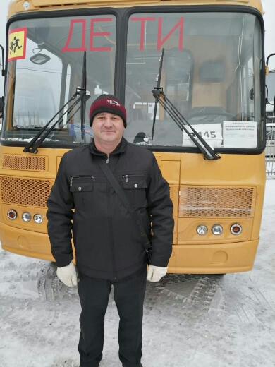 Первомайский район Ярославской области получил два новых школьных автобуса