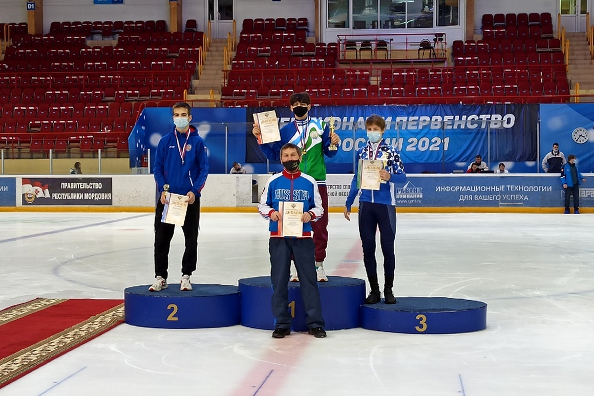 Рыбинские спортсмены завоевали медали первенства России по шорт-треку