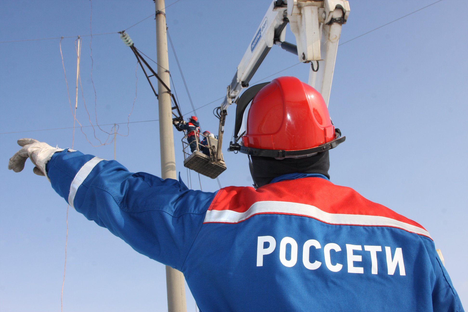 Энергетики «Ярэнерго» восстановили энергоснабжение потребителей Ярославской области, нарушенное непогодой