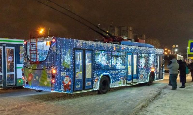 В мэрии Ярославля рассказали, когда в городе запустят новогодний транспорт