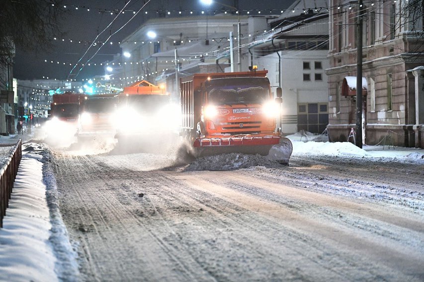 «Первый экзамен зимы сдан успешно»: с улиц Ярославля вывезли почти тысячу тонн снега