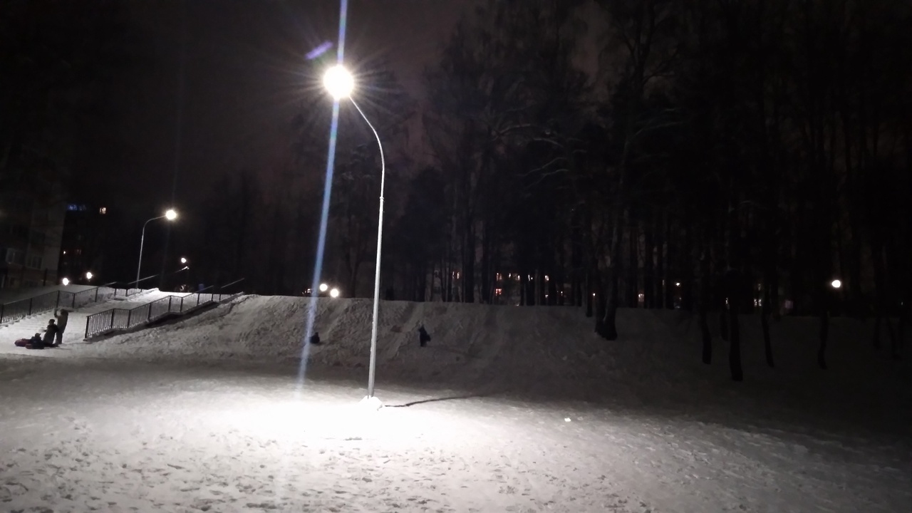 В ярославском парке ребенок получил перелом позвоночника при катании с горки