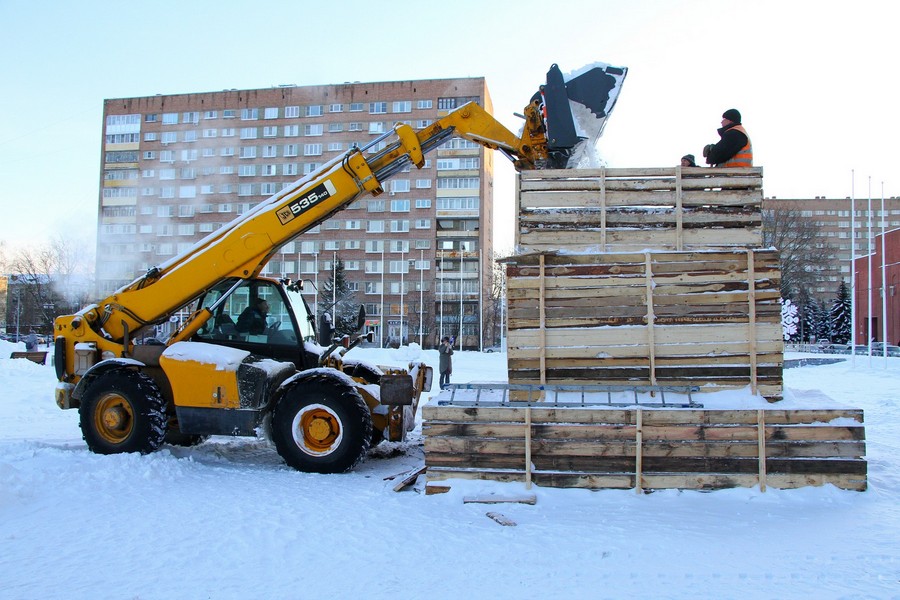 В Рыбинске из снега сделают шестиметрового Деда Мороза