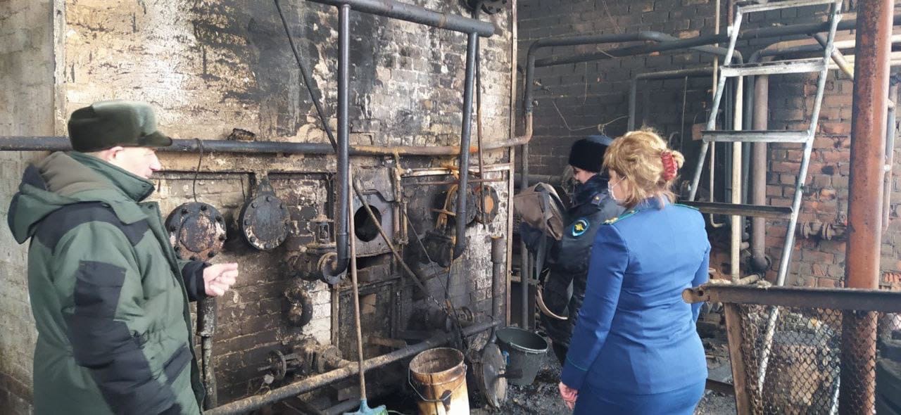 Три человека пострадали при пожаре в котельной в Ярославской области