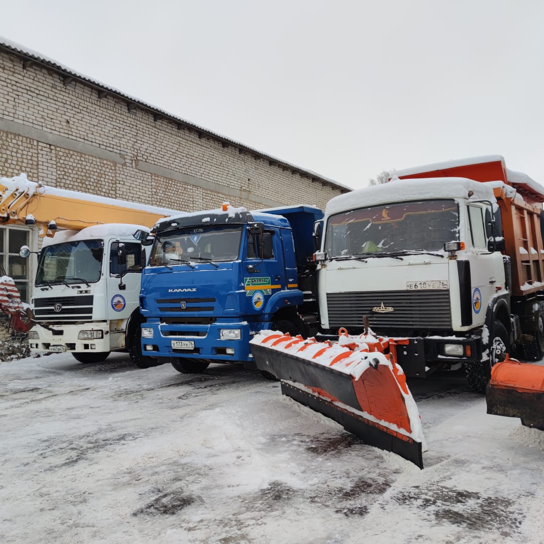 ​Михаил Евраев поручил приобрести дополнительную технику для уборки дорог в Некоузском районе