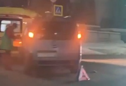 В Ярославле легковушка и скорая помощь не поделили перекресток