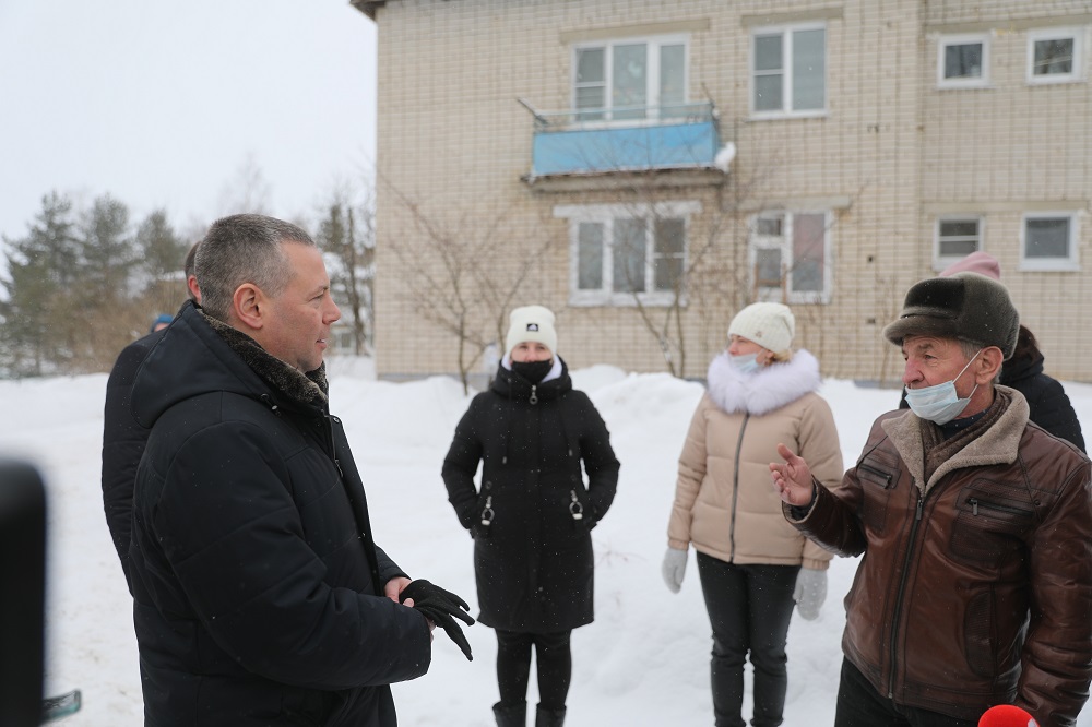 ​Михаил Евраев в Пошехонском районе встретился с жителями и журналистами районной газеты