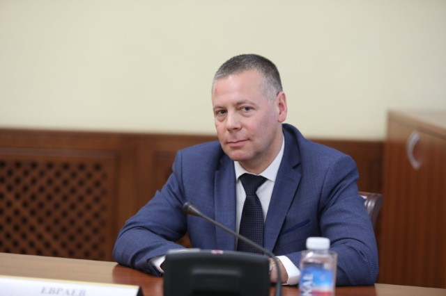 Михаил Евраев вошел в федеральный оргкомитет по празднованию 350-летия Петра I