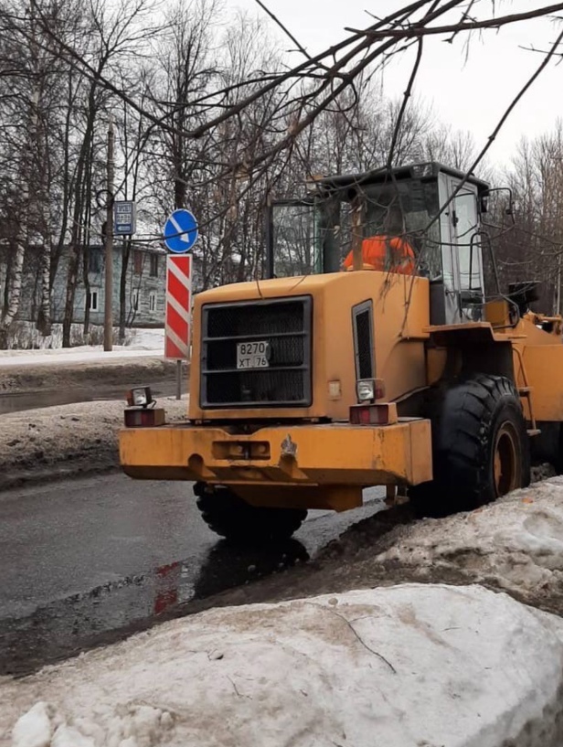 В Ярославле автобус с пассажирами столкнулся с трактором