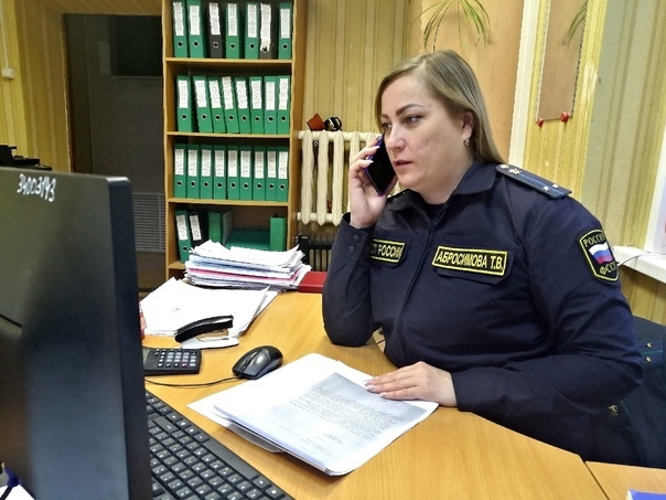 В Ярославской области судебные приставы забрали двухлетнюю девочку из неблагополучной семьи