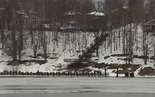 Транспортная прокуратура арестовала катер на воздушной подушке в Тутаеве