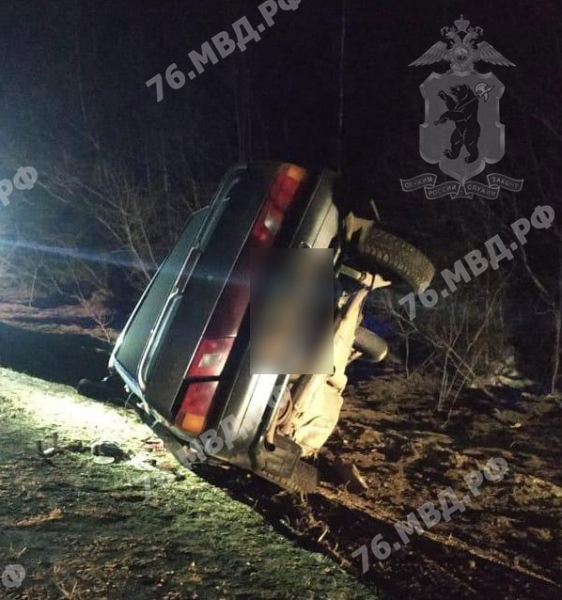 В Ярославской области в аварии погиб водитель и пострадал пассажир