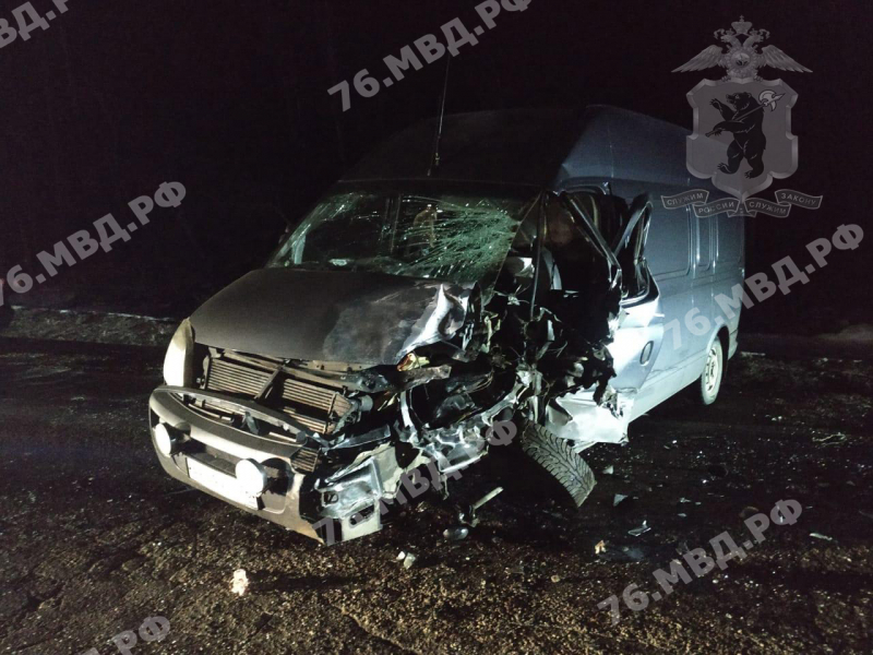 В Ярославской области в аварии погиб водитель и пострадал пассажир