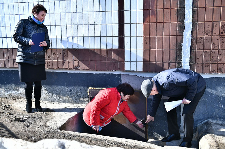 В Ярославле проверяют, закрыт ли доступ к крышам и подвалам домов