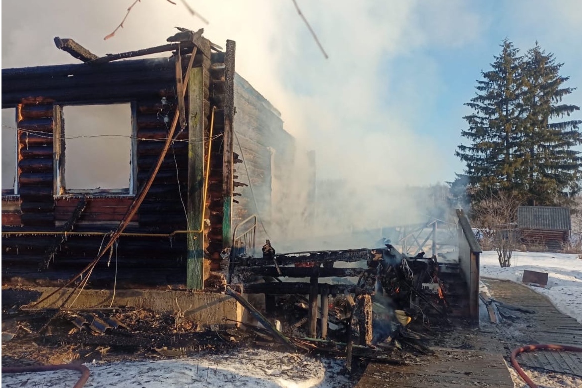 В Ярославской области при пожаре в частном доме погибла 62-летняя женщина