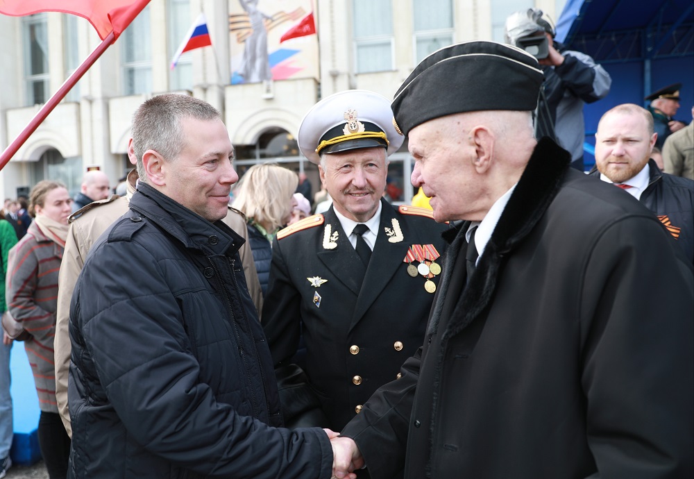 Михаил Евраев принял участие в праздничных мероприятиях в честь 77-й годовщины Победы