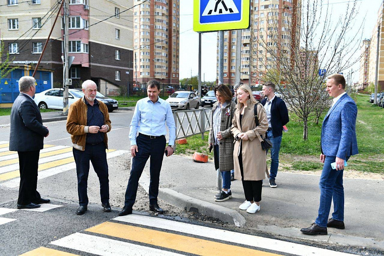 В Ярославле подрядчик досрочно завершил ремонт улицы Батова