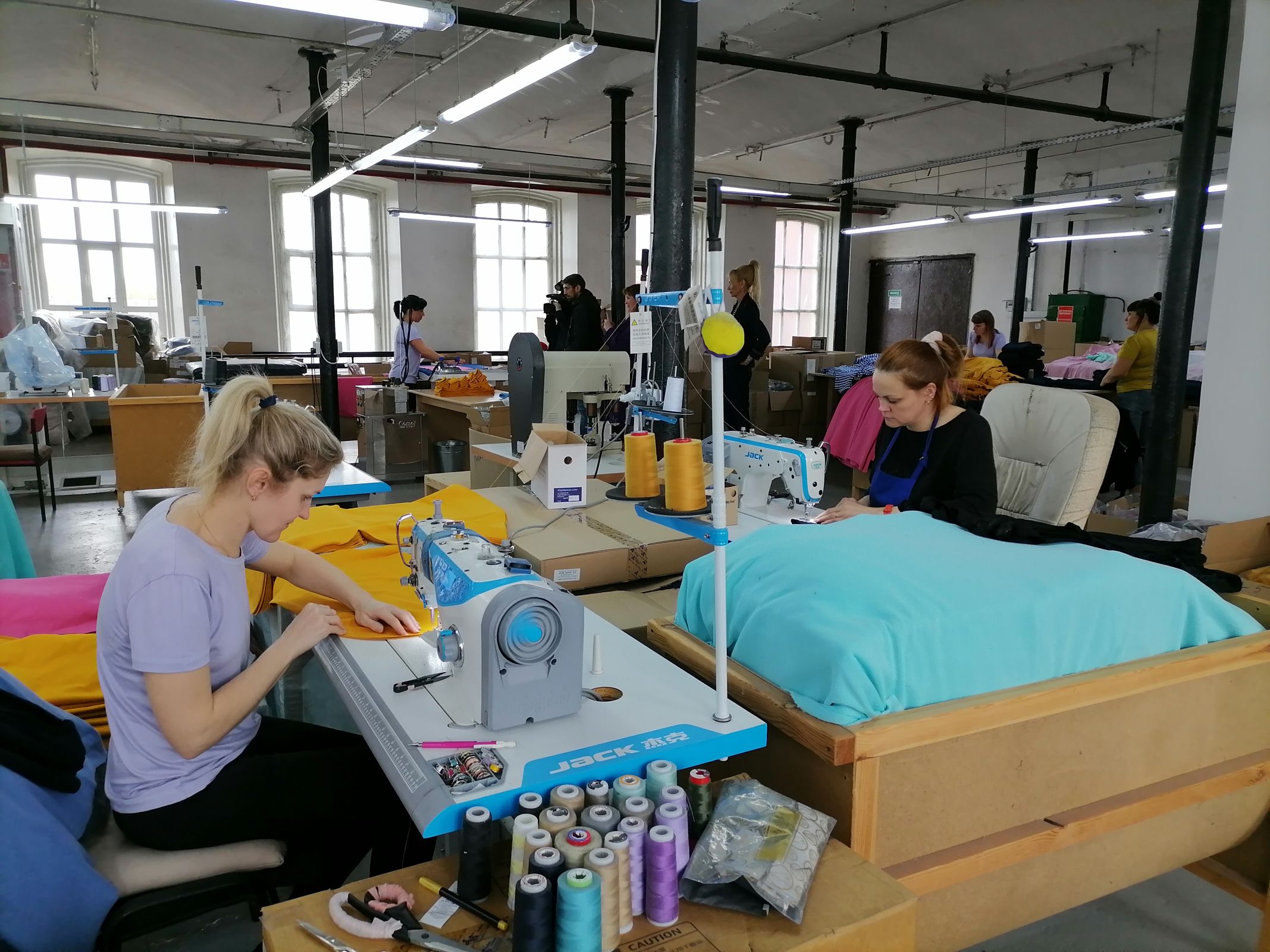 Ярославские предприятия, выпускающие одежду, увеличивают объемы производства