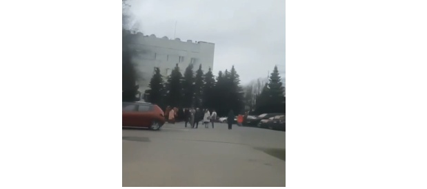 В Рыбинске эвакуировали здания администрации и роддома из-за сообщений о минировании
