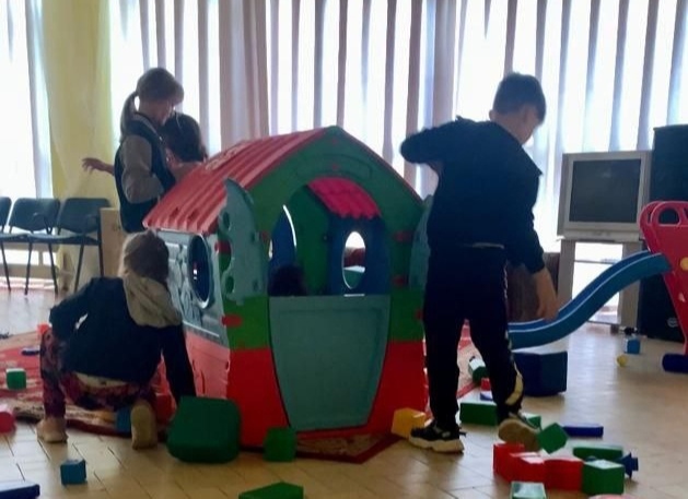 В Сосновом бору открыли детский клуб для беженцев из Донбасса