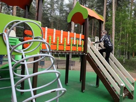 ​15 новых детских площадок и спортивных комплексов открылись в Ярославле в День защиты детей