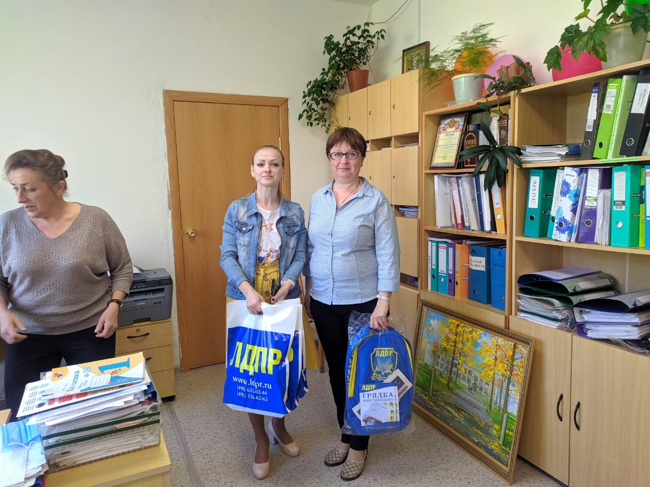 Представители ЛДПР в Ярославской области поддержали многодетные семьи