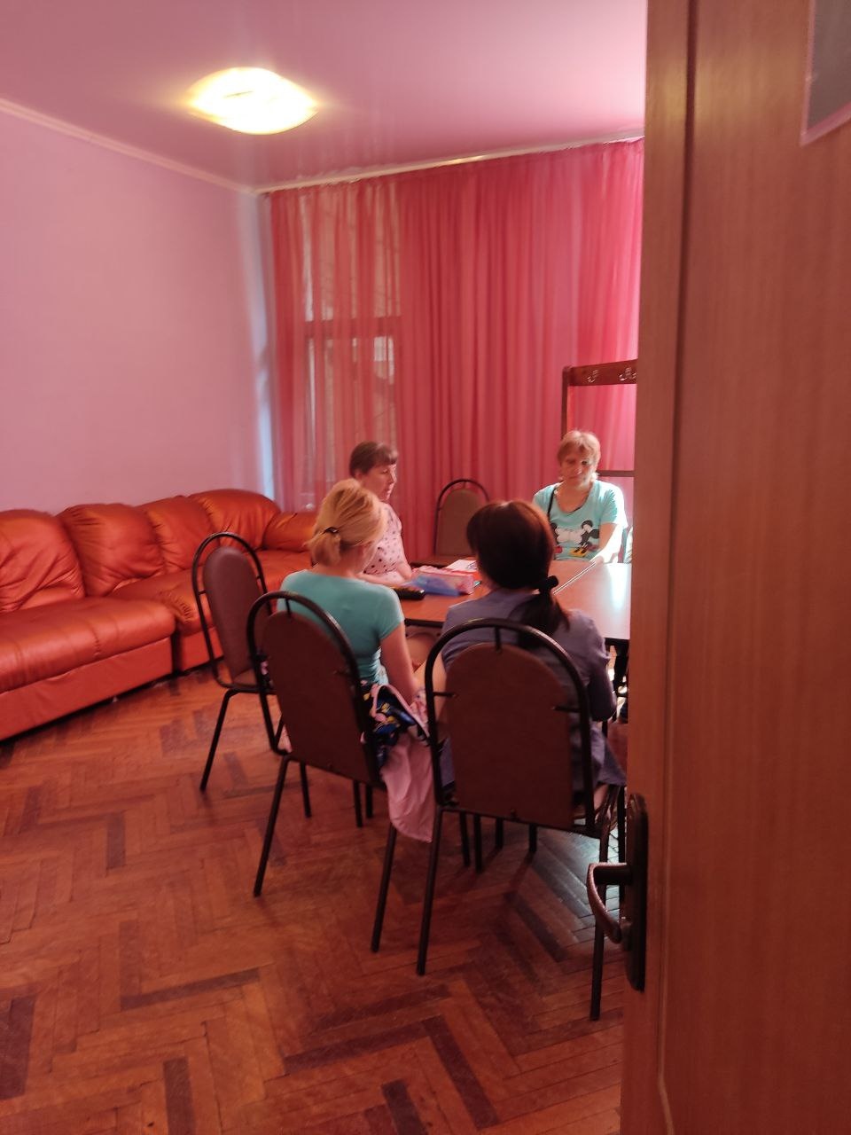 Для беженцев из ДНР, ЛНР и с Украины в Ярославской области провели «Арт-терапию»