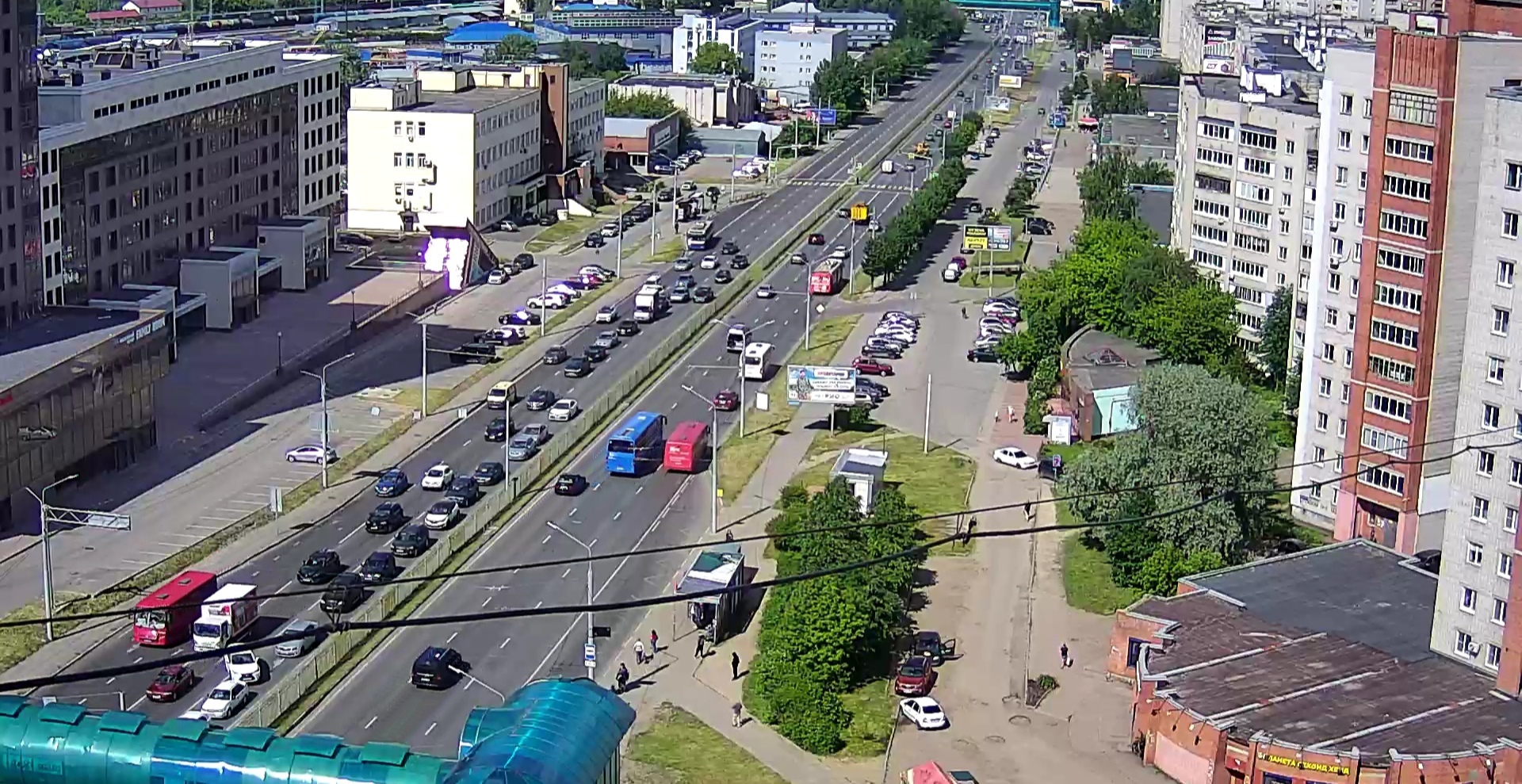На Московском проспекте установят пять новых светофоров и ограждение
