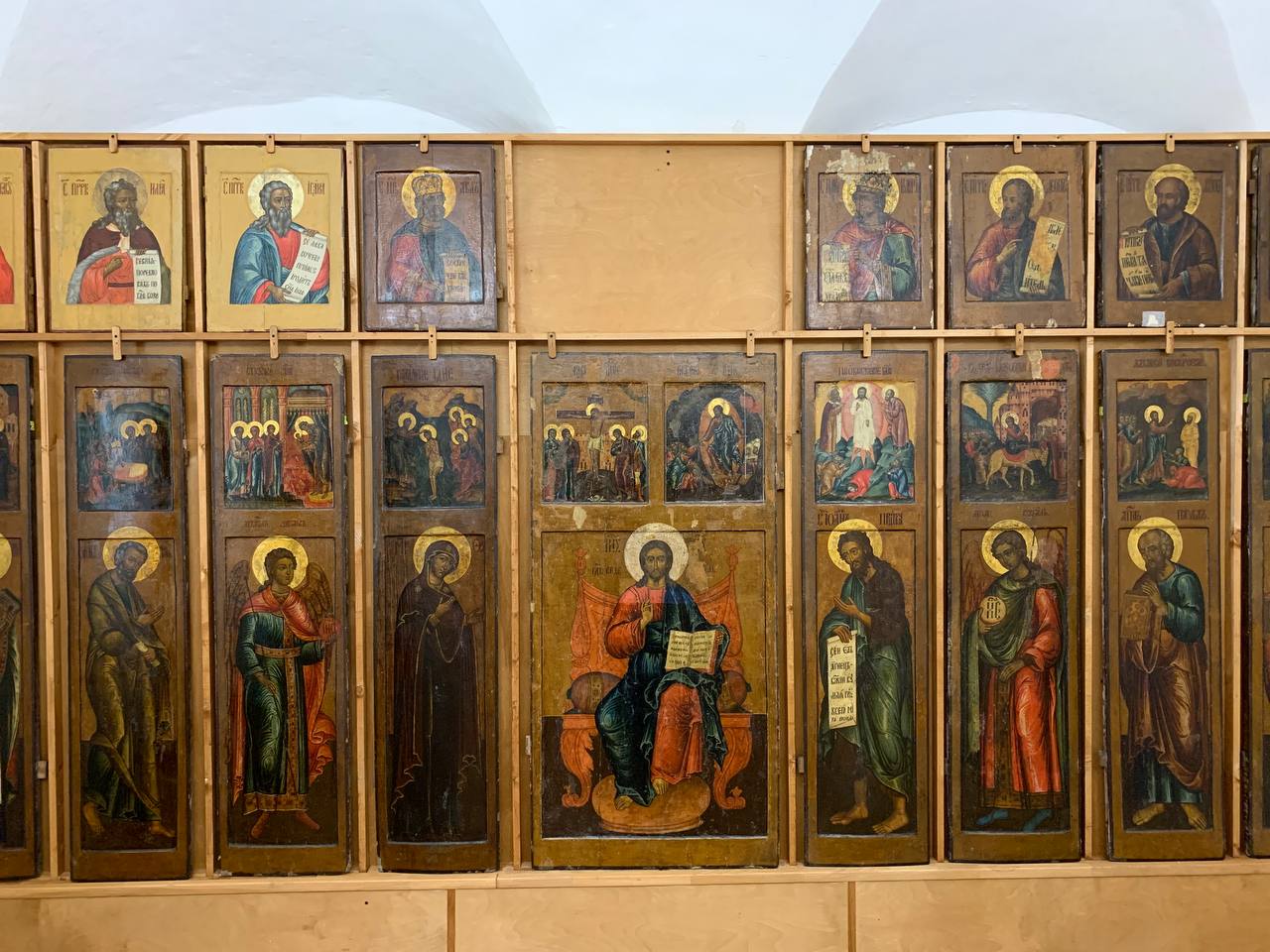 В Ярославле открылась выставка, посвященная 400-летию церкви Николы Надеина