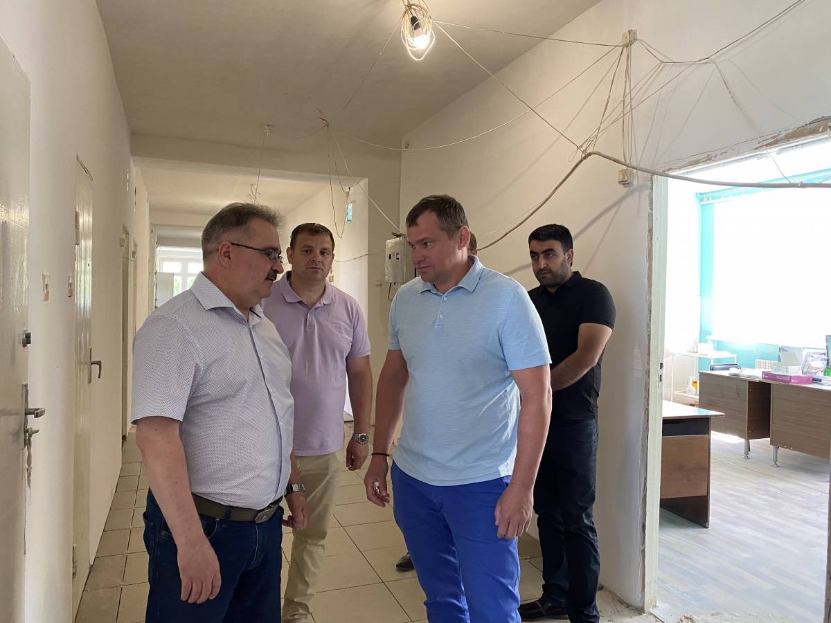 В двух амбулаториях Ярославской ЦРБ ведутся масштабные ремонтные работы