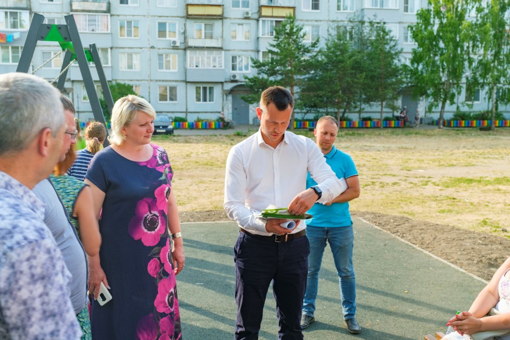 «Губернаторский контроль» проверил исполнение программы «Наши дворы» в Ростове
